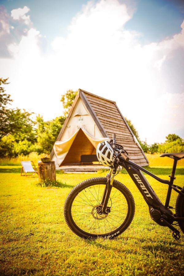 Greenvalleyglamping Sesce Pri Preboldu Zewnętrze zdjęcie
